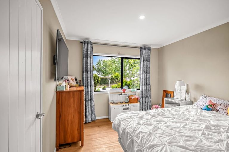 Photo of property in 15 Kawari Drive, Pegasus, 7612