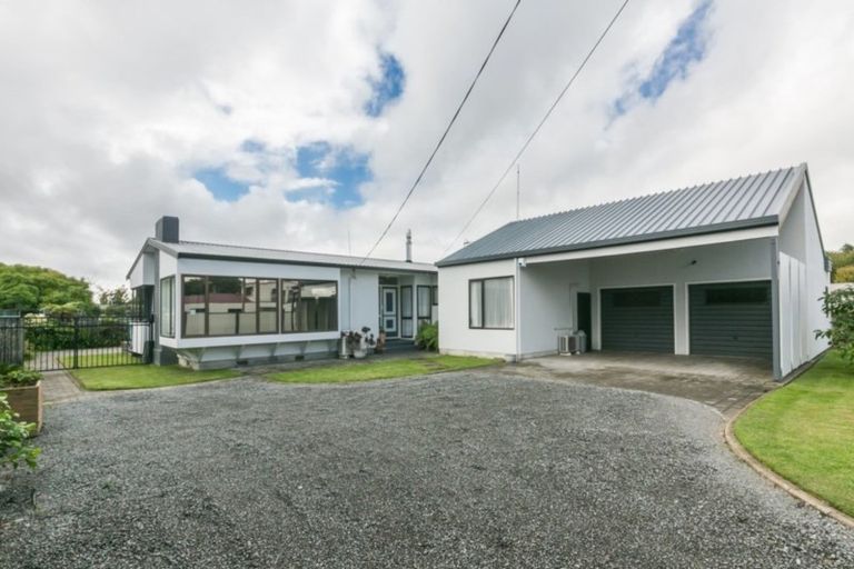 Photo of property in 48 Meeanee Road, Taradale, Napier, 4112