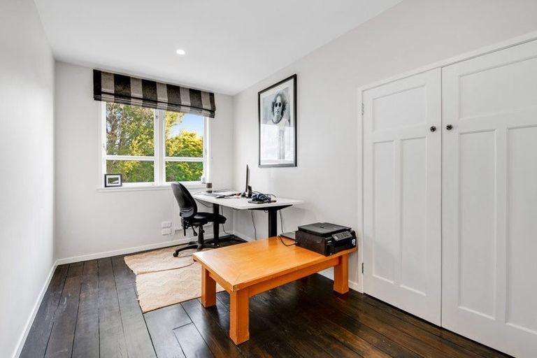 Photo of property in 16 St James Avenue, Helensville, 0800