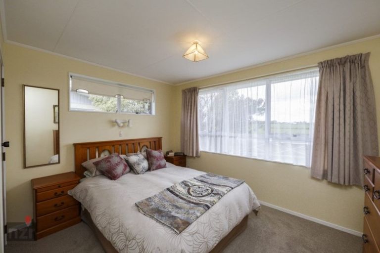 Photo of property in 3 Flygers Line, Milson, Palmerston North, 4414