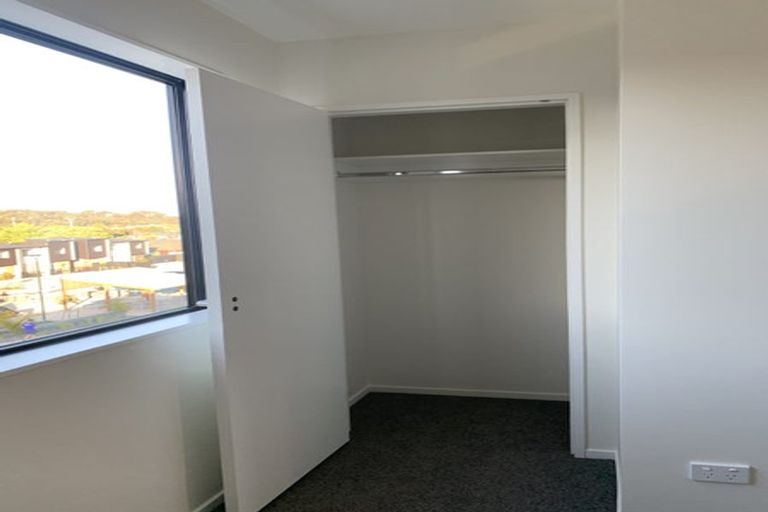 Photo of property in 37 Jabuka Street, Glen Eden, Auckland, 0602