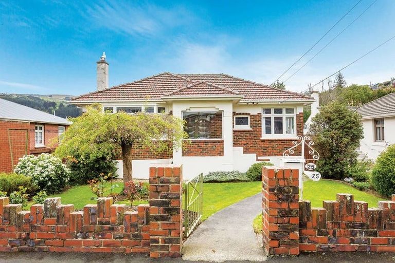 Photo of property in 25 Glendining Avenue, North East Valley, Dunedin, 9010