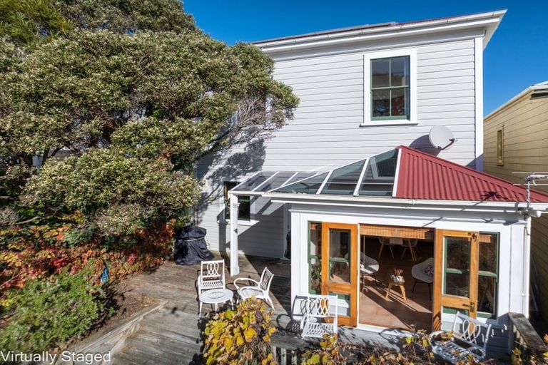 Photo of property in 4 North Terrace, Kelburn, Wellington, 6012