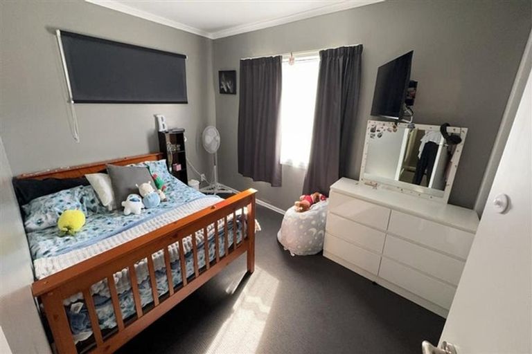 Photo of property in 11 Burke Street, Hospital Hill, Napier, 4110