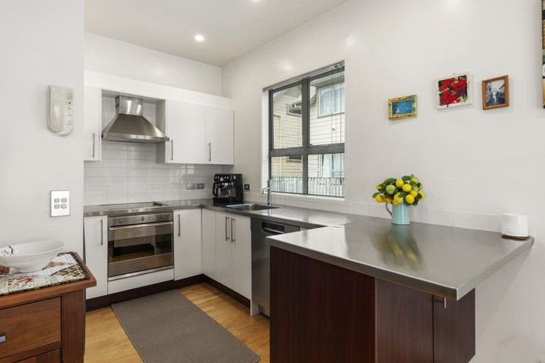 Photo of property in 12/60 Owen Street, Newtown, Wellington, 6021