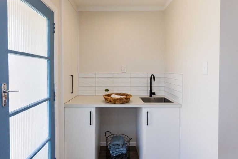 Photo of property in 11 Benmore Avenue, Cloverlea, Palmerston North, 4412