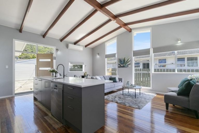 Photo of property in 27 Hamstead Street, Wainuiomata, Lower Hutt, 5014