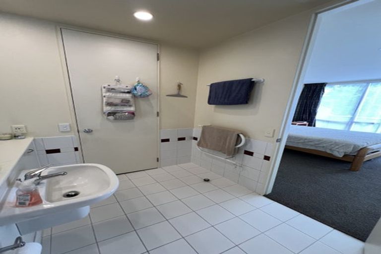Photo of property in Sirocco Apartments, 805/8u Church Street, Wellington Central, Wellington, 6011