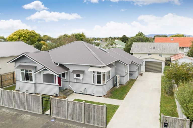 Photo of property in 7 Pirie Street, Palmerston North, 4410