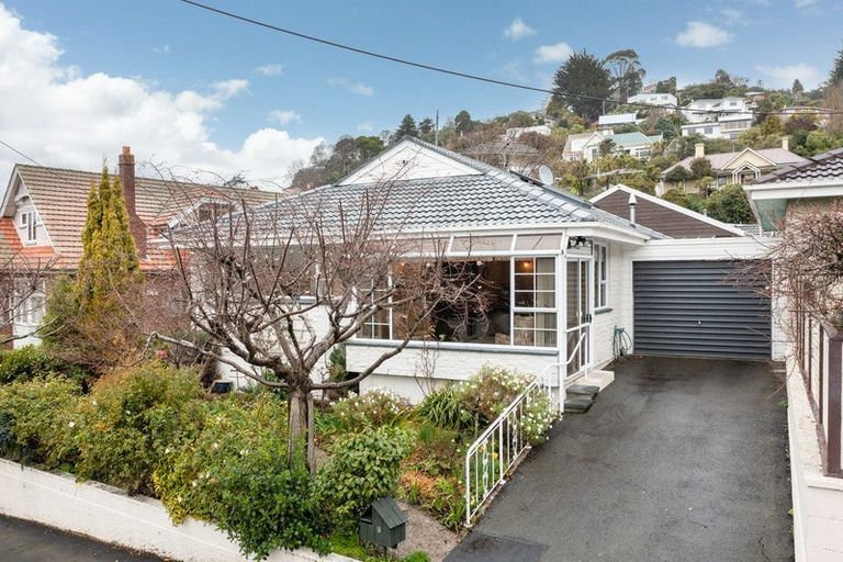 Photo of property in 9 Mavis Street, Saint Clair, Dunedin, 9012