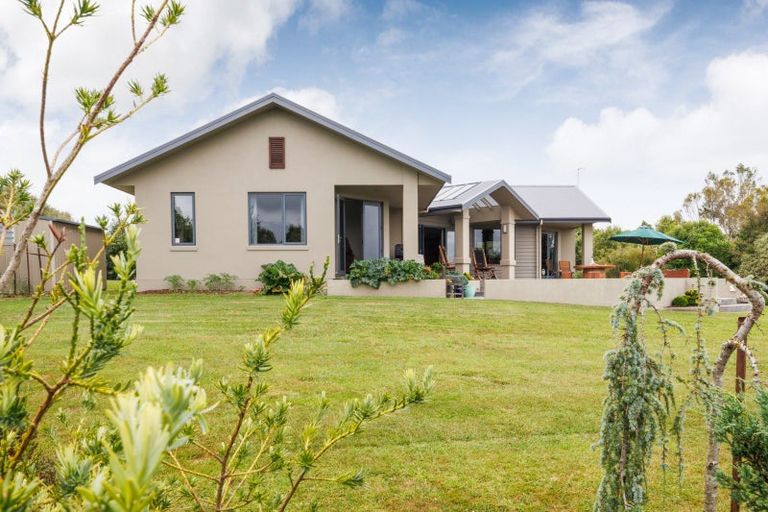 Photo of property in 16 Sika Avenue, Feilding, 4775