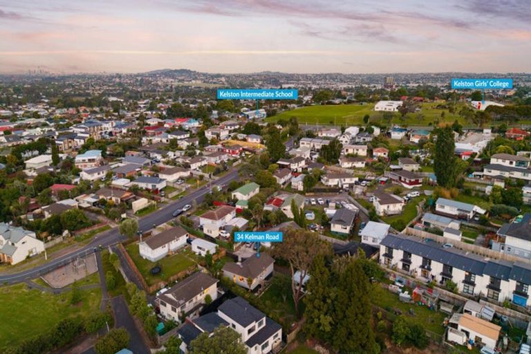 Photo of property in 34 Kelman Road, Kelston, Auckland, 0602