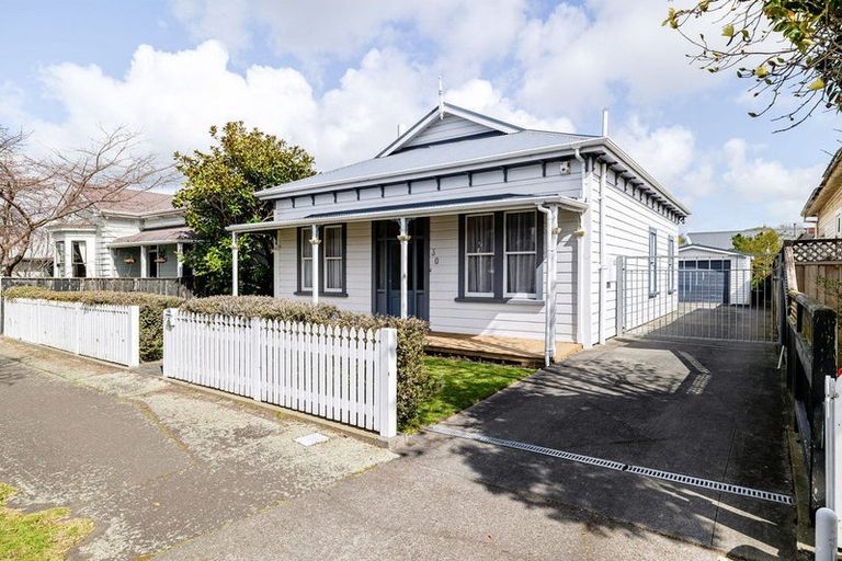 Photo of property in 30 Lombard Street, Palmerston North, 4410