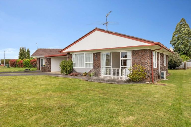 Photo of property in 17a Meachen Terrace, Waiuku, 2123