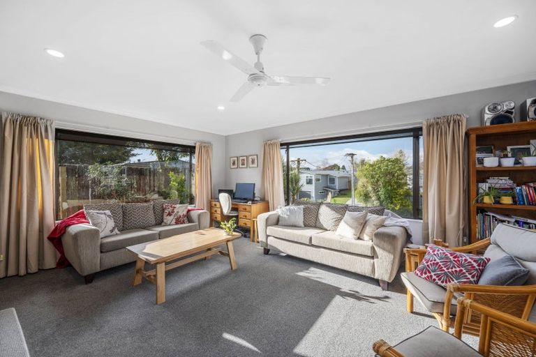 Photo of property in 2/41 Sunset Street, Hilltop, Taupo, 3330