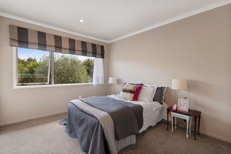 Photo of property in 11 Mermaid Mews, Red Beach, 0932