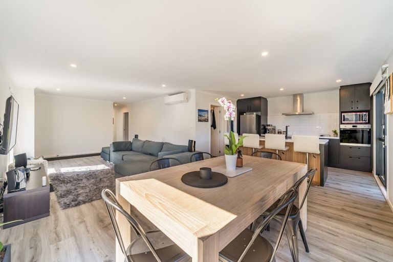 Photo of property in 1 Taraiti Crescent, Kenepuru, Porirua, 5022