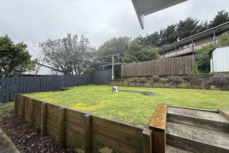 Photo of property in 1/20 Mandeville Crescent, Grenada Village, Wellington, 6037