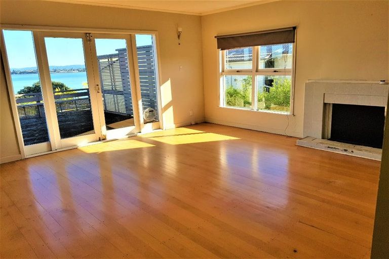 Photo of property in 22 Pine Ridge Terrace, Hauraki, Auckland, 0622