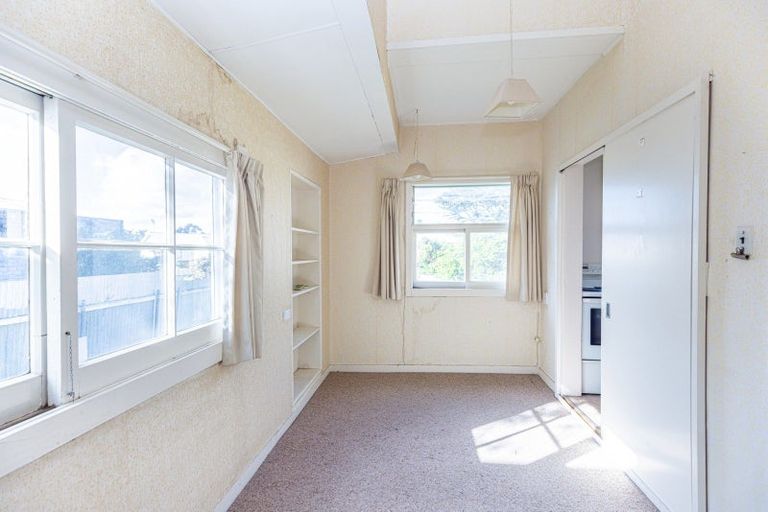 Photo of property in 211 Guyton Street, Whanganui, 4500