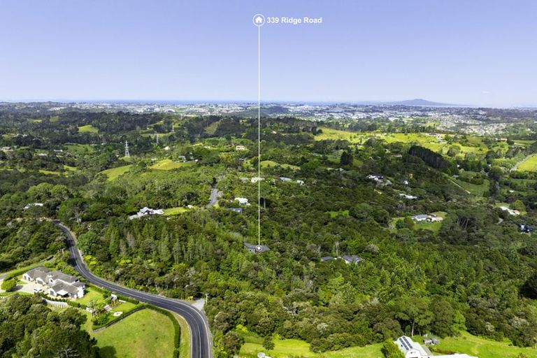 Photo of property in 339 Ridge Road, Paremoremo, Albany, 0793