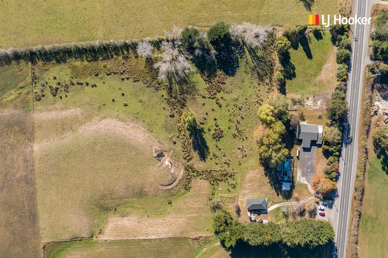 Photo of property in 443-445 Palmerston-waikouaiti Road, Flag Swamp, Waikouaiti, 9472
