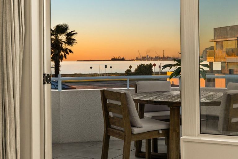 Photo of property in 5 Gardiner Street, Westshore, Napier, 4110