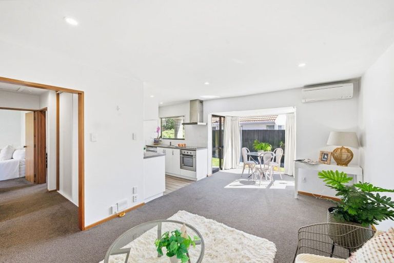 Photo of property in 5/4 Broadbent Street, Riccarton, Christchurch, 8041