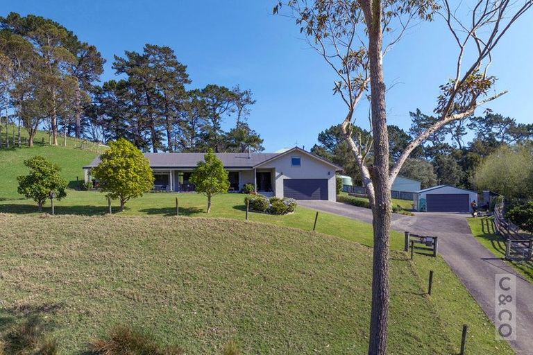 Photo of property in 589 Inland Road, Helensville, 0875