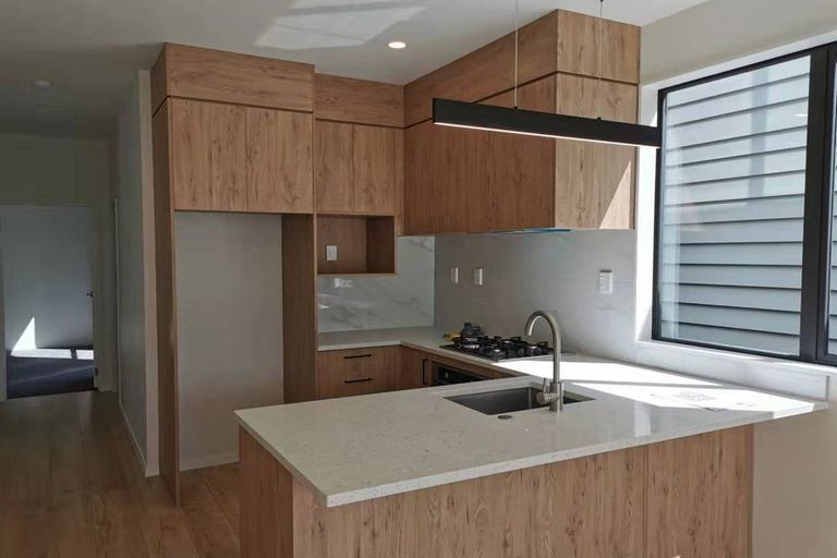 Photo of property in 43 Kaha Road, Takanini, 2110
