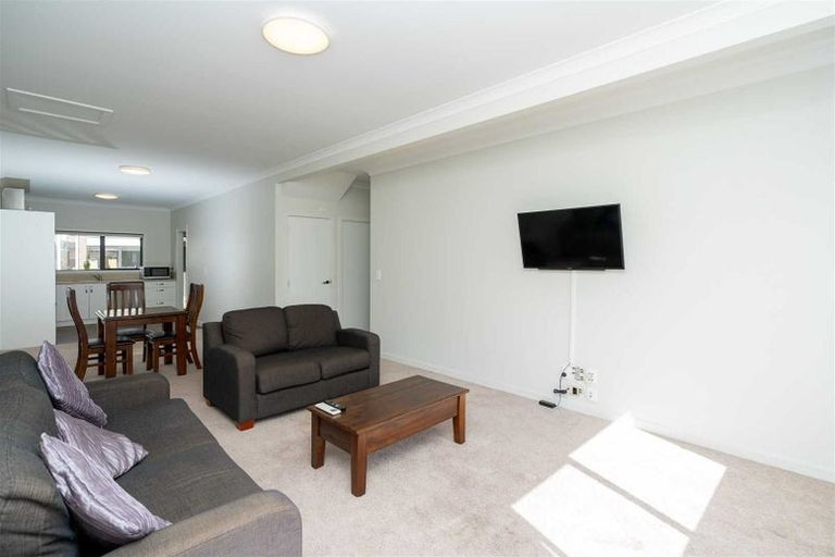 Photo of property in 62u1 Carrington Avenue, Silverdale, Hamilton, 3216
