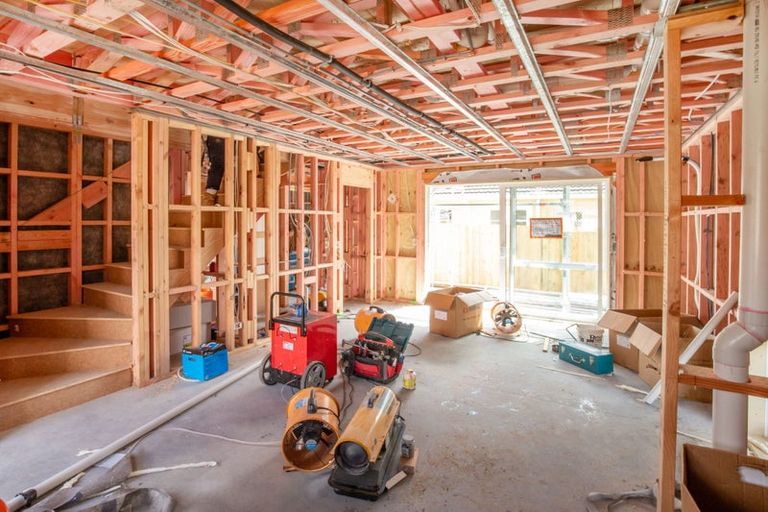 Photo of property in 82 Main Road, Wainuiomata, Lower Hutt, 5014