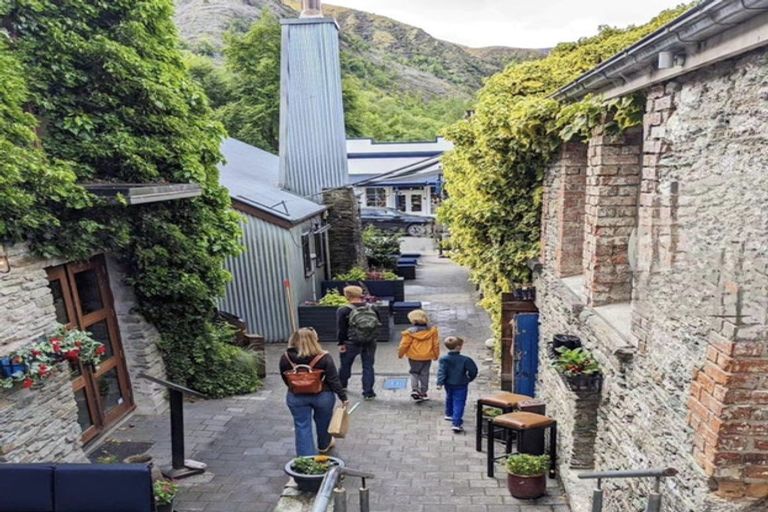 Photo of property in 14 Lot Rc, 63 Manse Road, Arrowtown, 9302