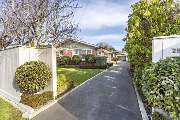 Photo of property in 25 Ryeland Avenue, Ilam, Christchurch, 8041