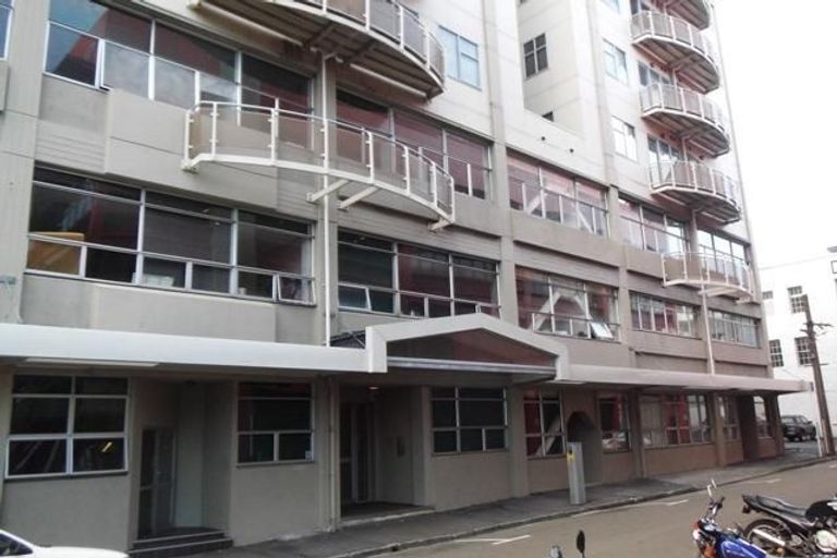 Photo of property in City Lodge Apartments, 401/115u Vivian Street, Te Aro, Wellington, 6011