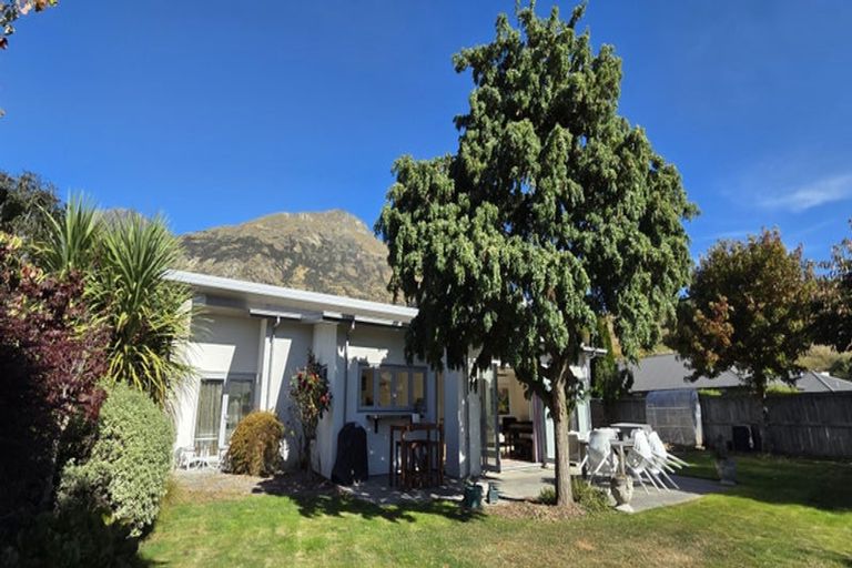 Photo of property in 45 Onslow Road, Lake Hayes, Queenstown, 9304