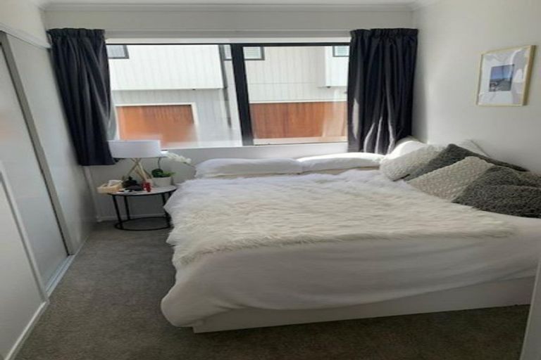 Photo of property in 66 Rangihina Road, Hobsonville, Auckland, 0616