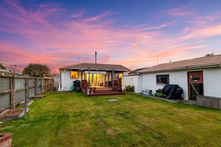 Photo of property in 18 Greenock Street, Redwood, Christchurch, 8051