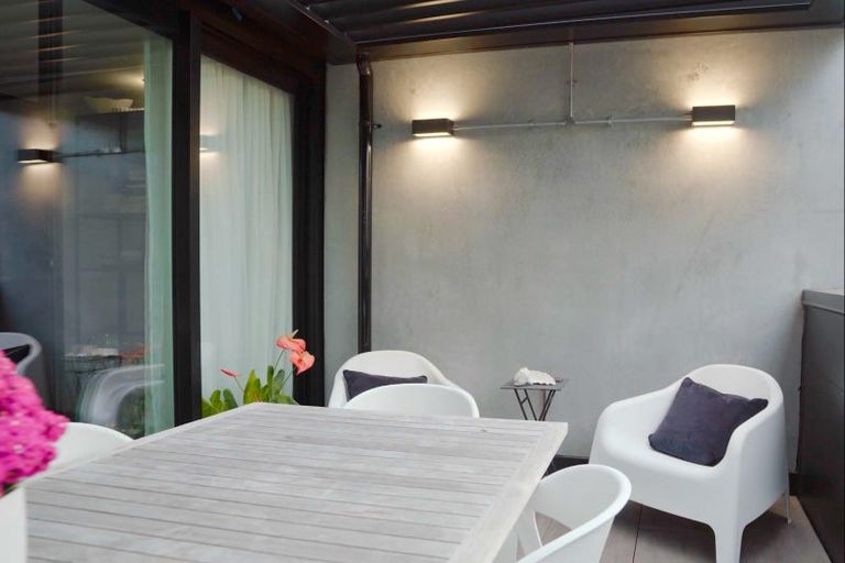 Photo of property in 1/279 Lake Road, Belmont, Auckland, 0622