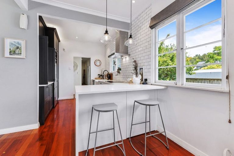 Photo of property in 63 Sylvia Road, Hillcrest, Auckland, 0627