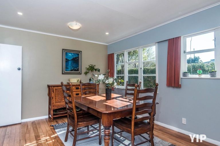 Photo of property in 3 Tawa Terrace, Tawa, Wellington, 5028