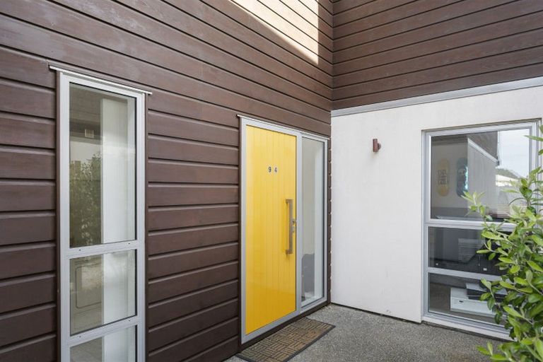 Photo of property in 94 Awa Road, Seatoun, Wellington, 6022