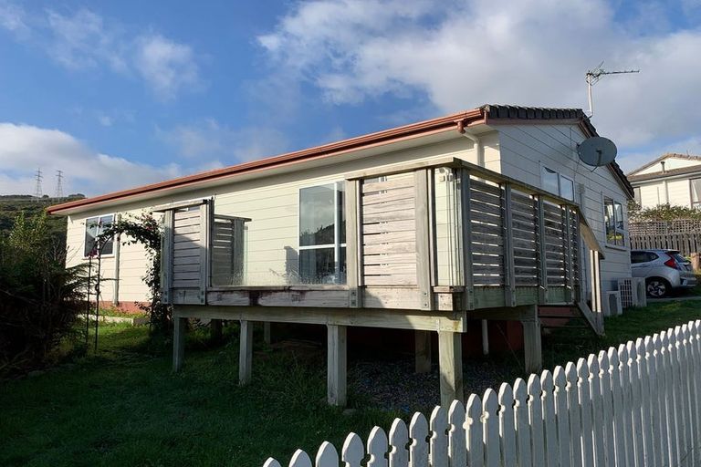 Photo of property in 25 Nassau Avenue, Grenada North, Wellington, 5028