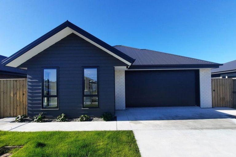 Photo of property in 35 Benn Street, Amberley, 7410