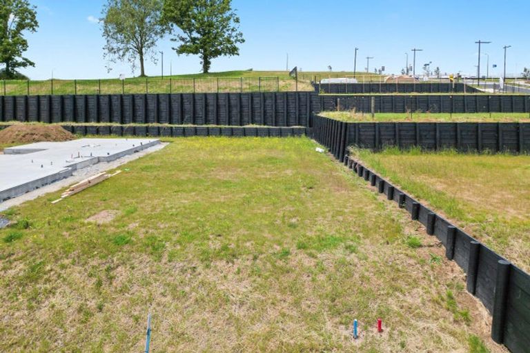 Photo of property in 27 Halo Green, Peacocke, 3206