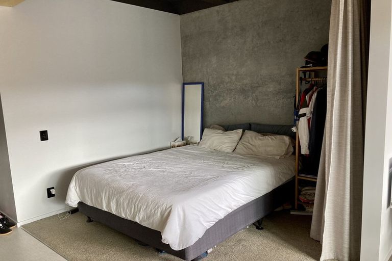 Photo of property in Vedado Apartments, 307/41u Hopper Street, Mount Cook, Wellington, 6011