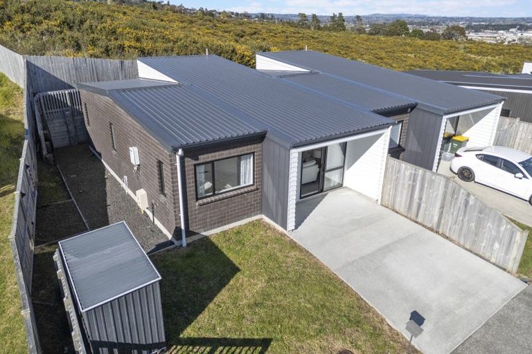 Photo of property in 27a Poruru Close, Papakura, 2110