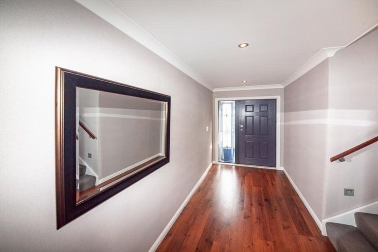 Photo of property in 20 Wantwood Grove, Churton Park, Wellington, 6037