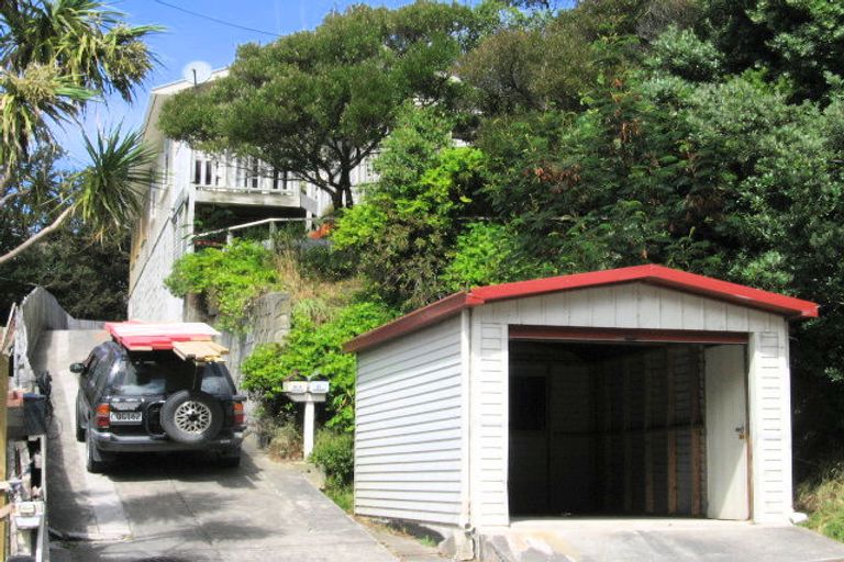 Photo of property in 2/61 Severn Street, Island Bay, Wellington, 6023
