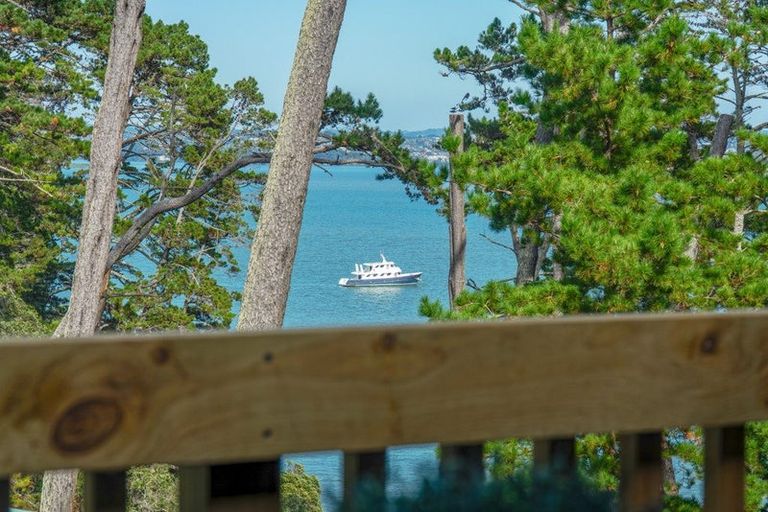 Photo of property in 32 Rosecamp Road, Beach Haven, Auckland, 0626